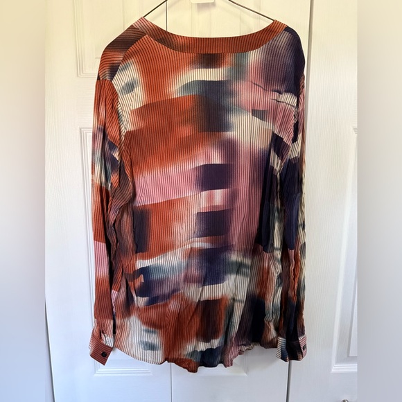 189. Tribal XL Top Multi Rust Print - Picture 2 of 7